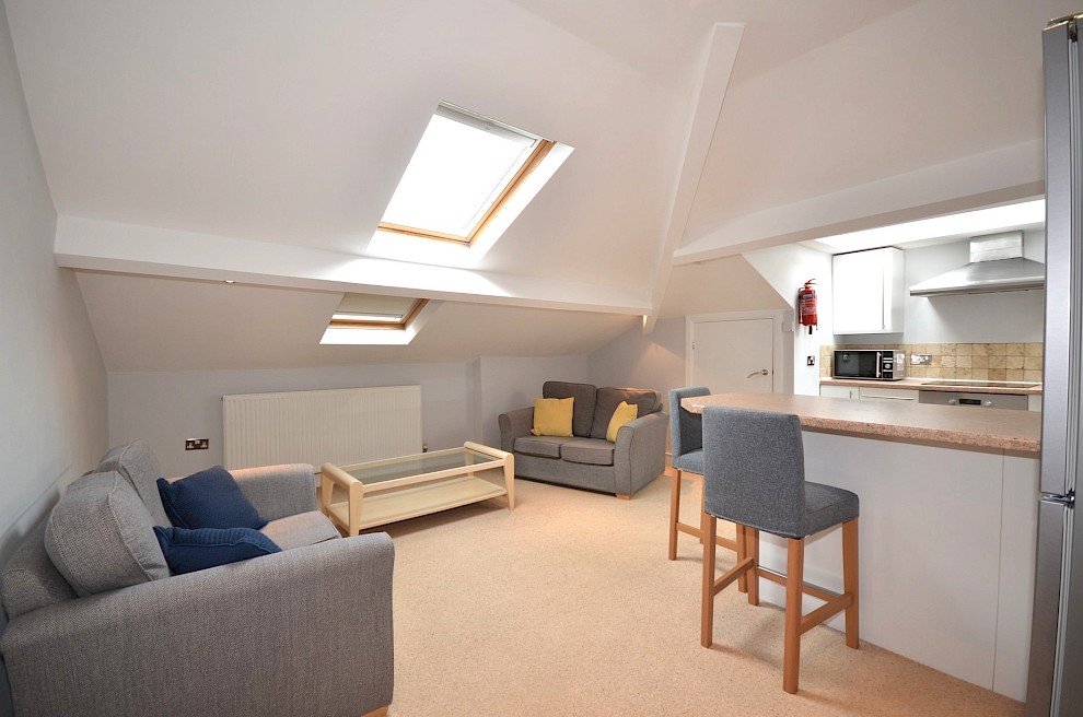 gallery image 02_flat-14-rutland-court.jpg