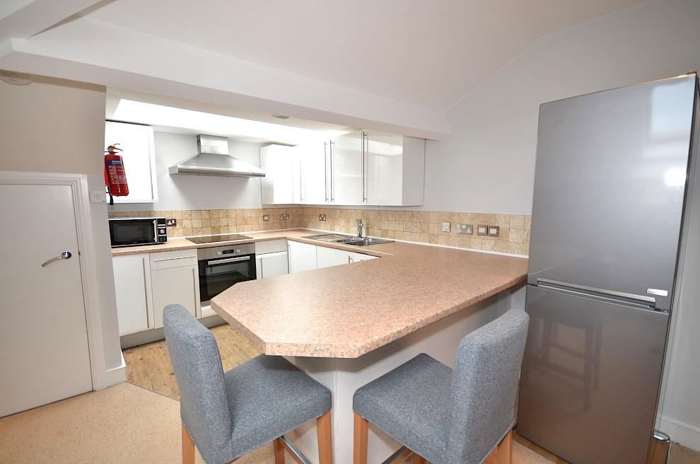 gallery image 03_flat-14-rutland-court.jpg