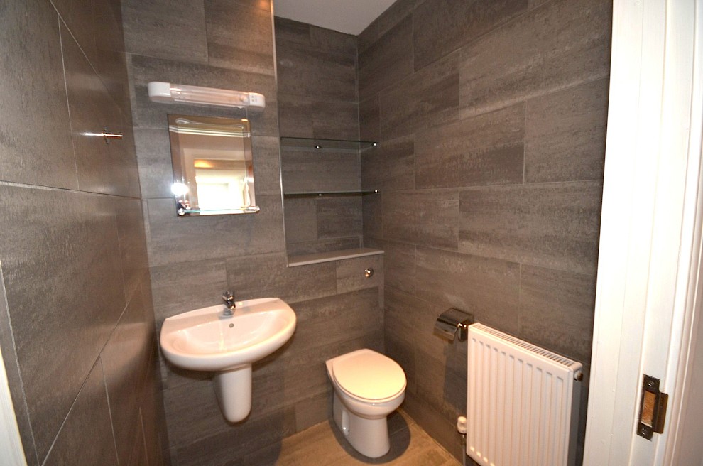 gallery image 12_flat-14-rutland-court.jpg