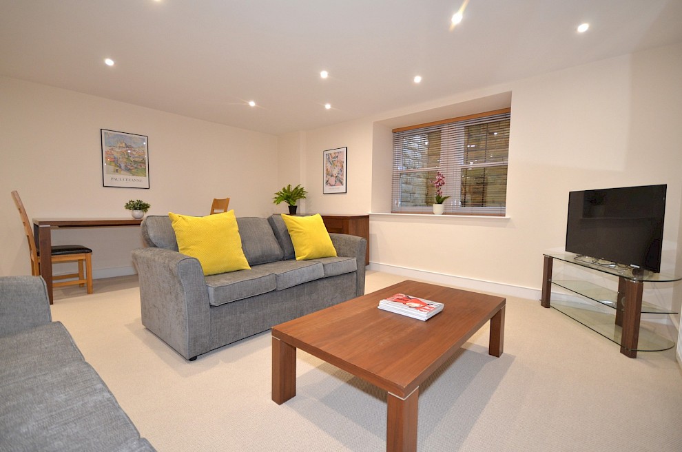 gallery image 02_-flat-1-the-rutland-court.jpg