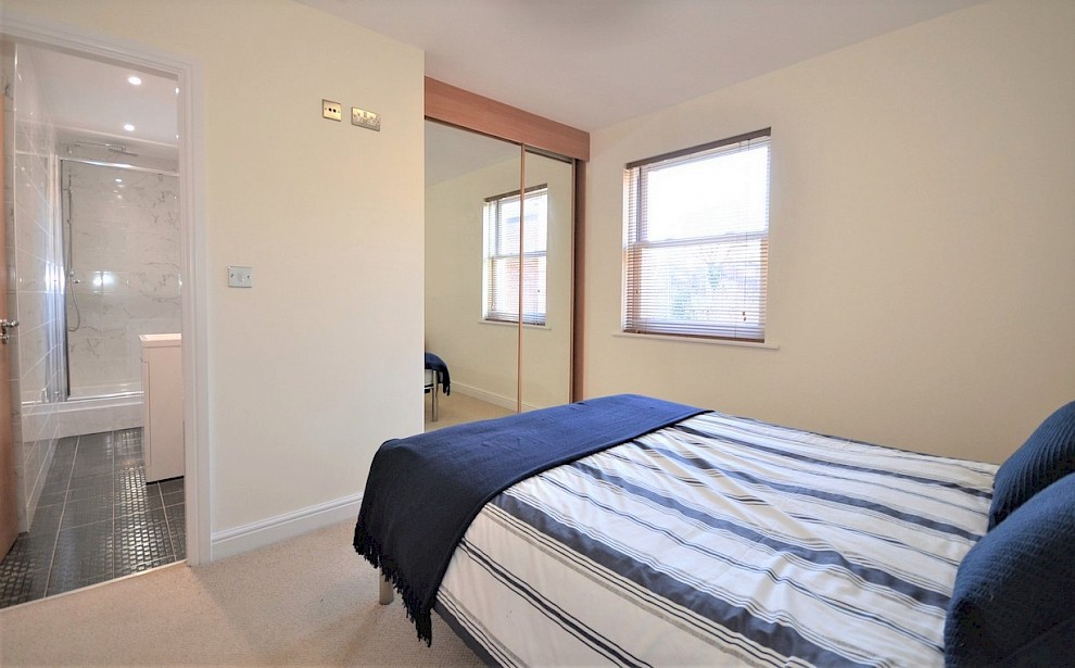 gallery image 05_flat-6-55-wilkinson-street.jpg