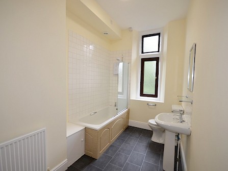 Flat F, The Gables, 383 Fulwood Road, Ranmoor Sheffield S10 3GA - 