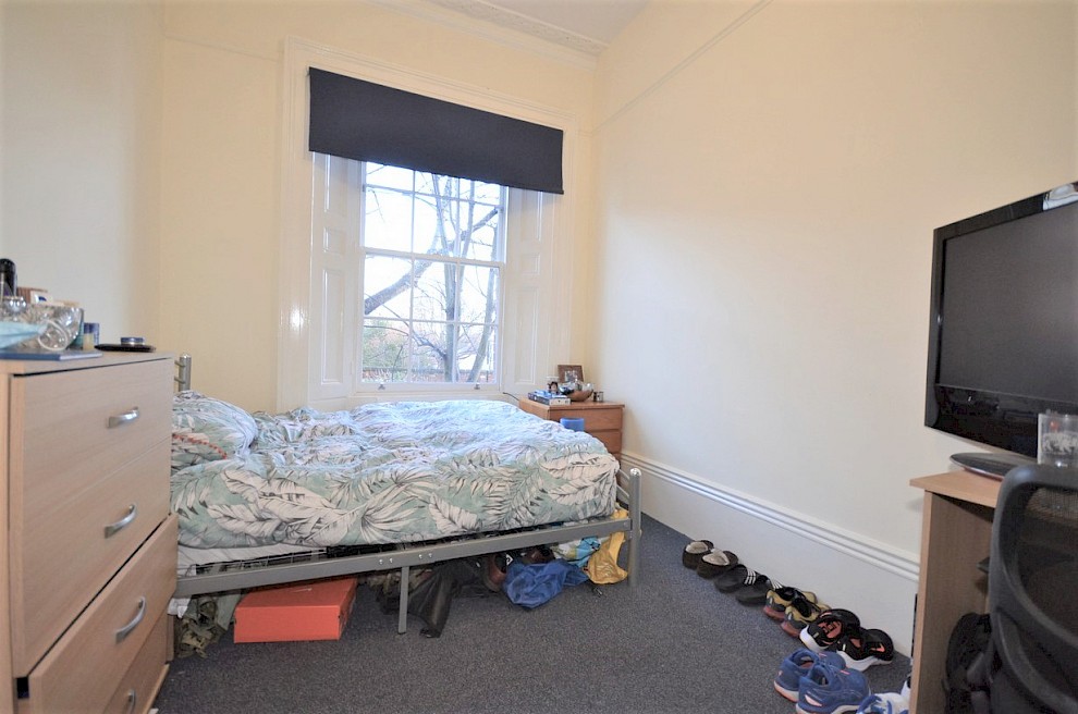 gallery image 2-peel-terrace-bedroom-2.jpg