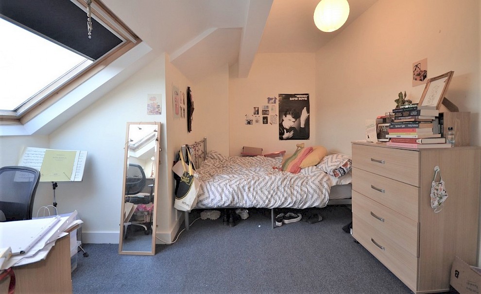 gallery image 35-filey-st-bedroom-6.jpg