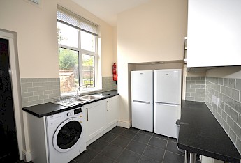 42, Brocco Bank, Botanical Gardens, Sheffield S11 8RR