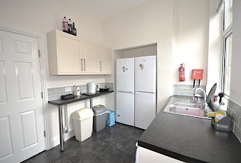 44, Brocco Bank, Botanical Gardens, Sheffield S11 8RR