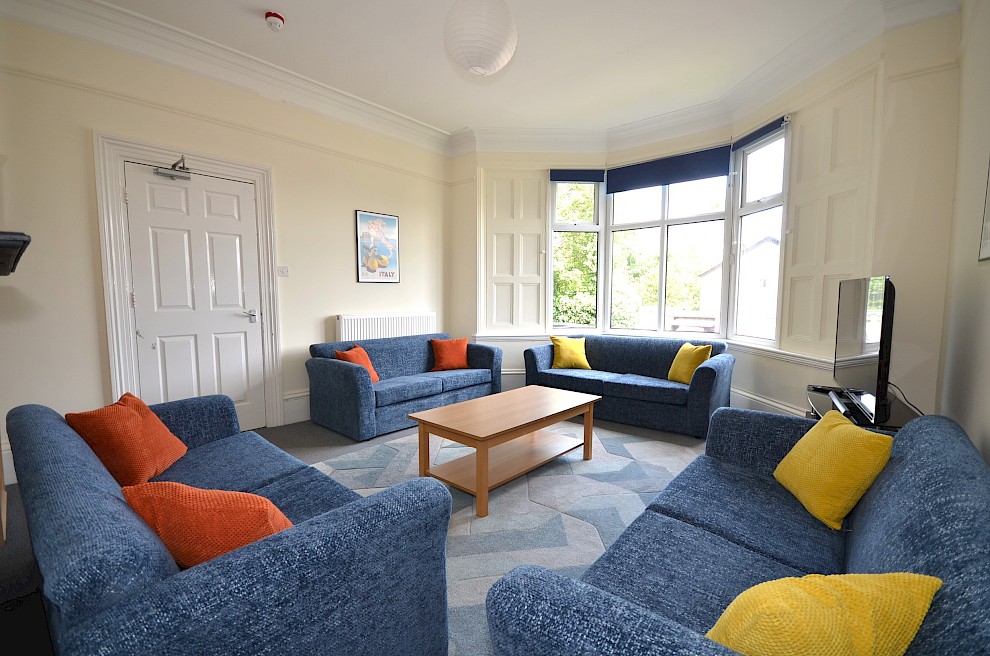 gallery image 2_-6-clarke-dell-living-room.jpg