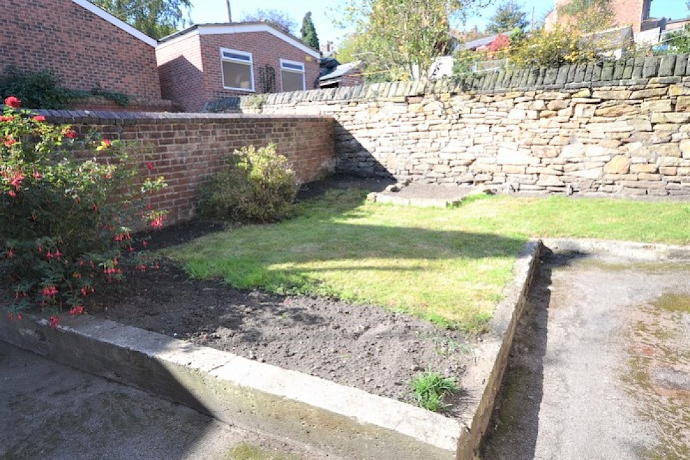 gallery image 34-crookesmoor-rd-sheffield-rear-garden.jpg