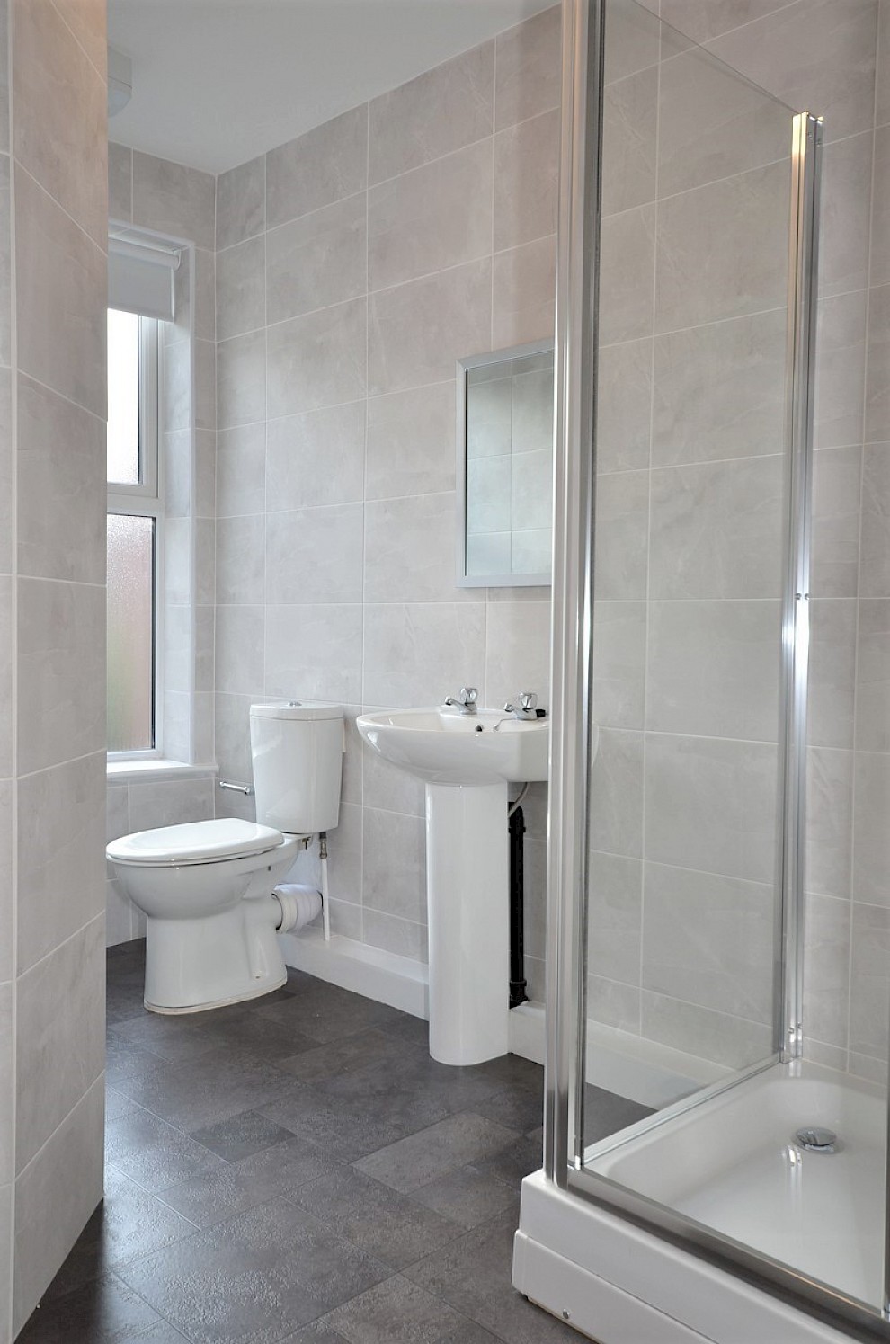 gallery image 36-denham-road-sheffield-bathroom.jpg